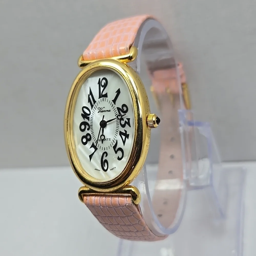 Womens Vintage Vienna Watch Classic Luxury Gold Tone Pink Leather New Battery